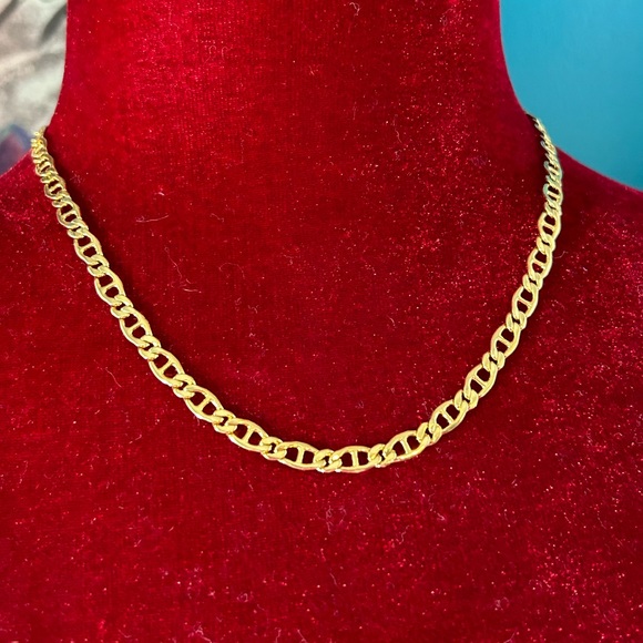 Thalia Sodi. Beautiful gold tone anchor or mariner chain 18in - Picture 4 of 5